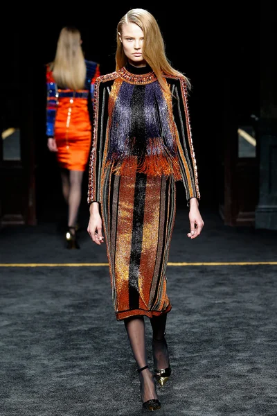 Look 26